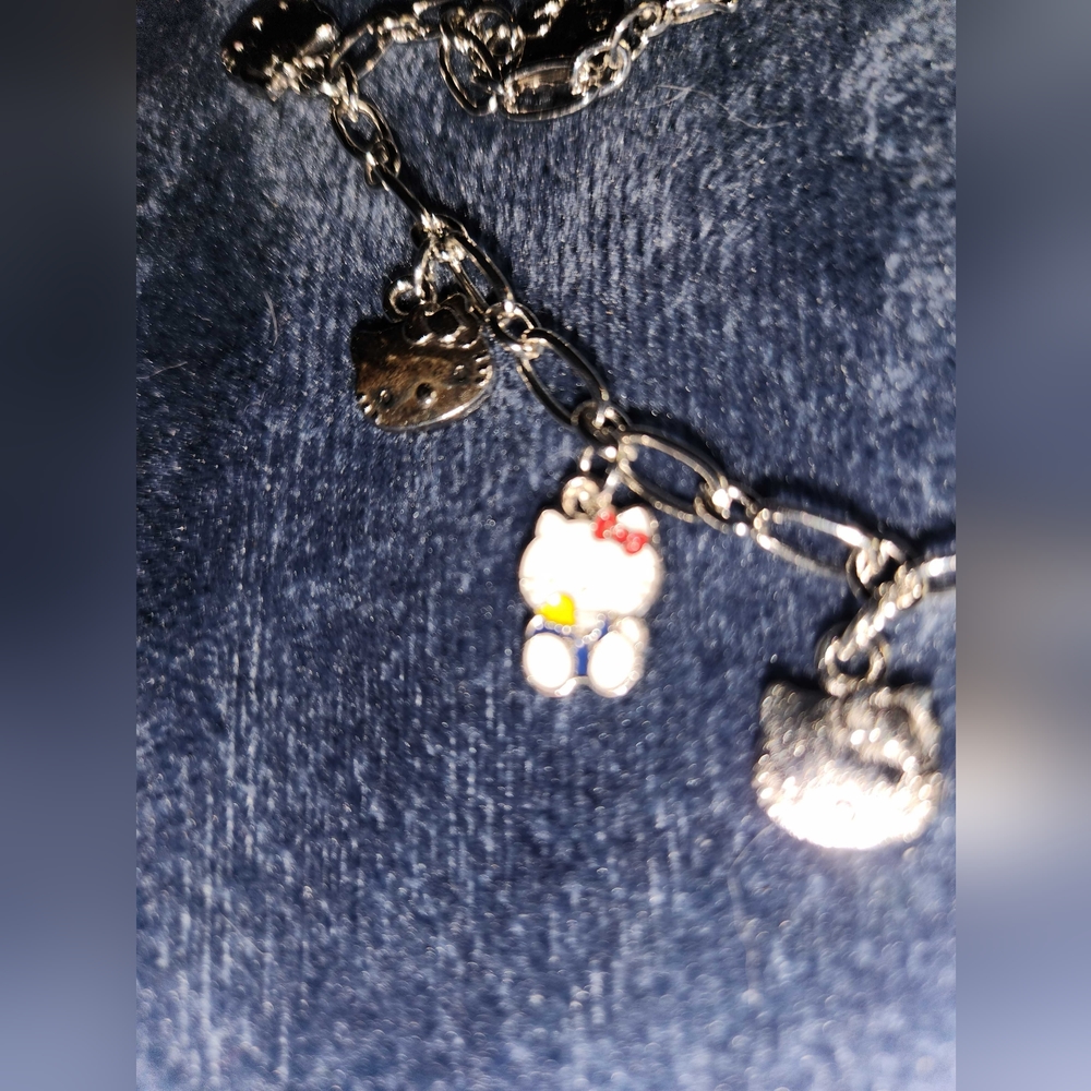 Hello kitty charm bracelet Made by me - Picture 3 of 5